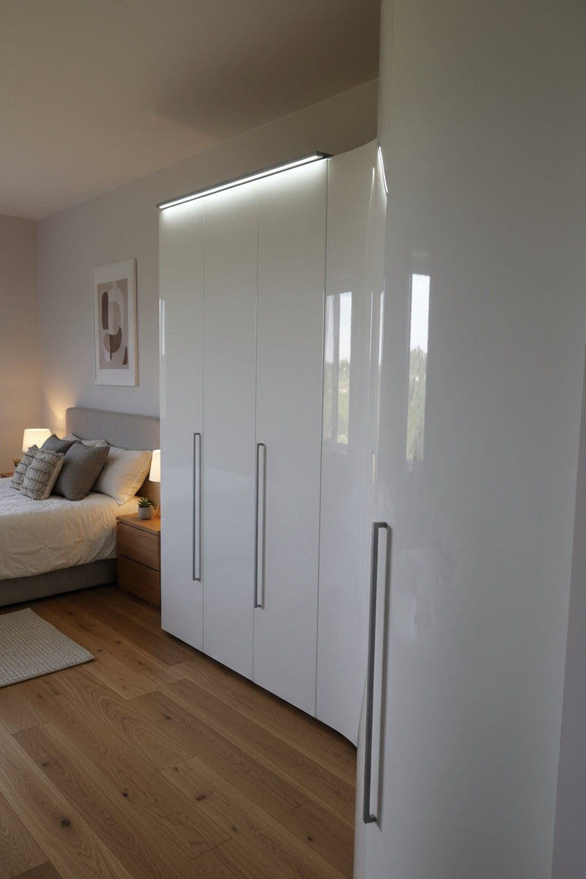 Armadio Wall Curvo Color Bianco  Angolare  9 Ante